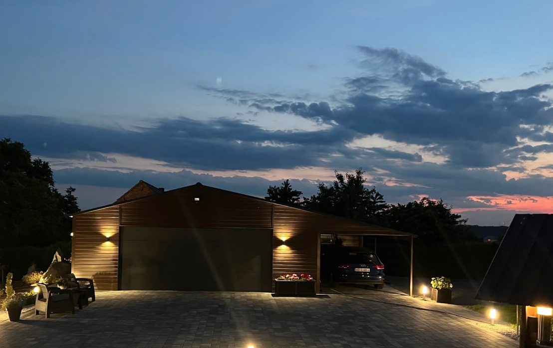 PREMIUM Stahlgarage Halle mit Seitencarport 11x8m inkl. Montage!