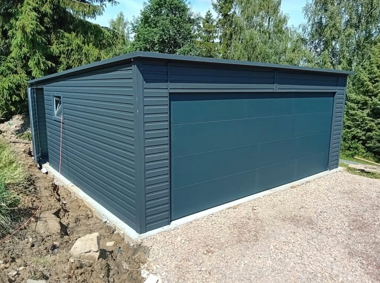 PREMIUM Stahlgarage SKU221 mit Sektionaltor 6x6m inkl. Montage!