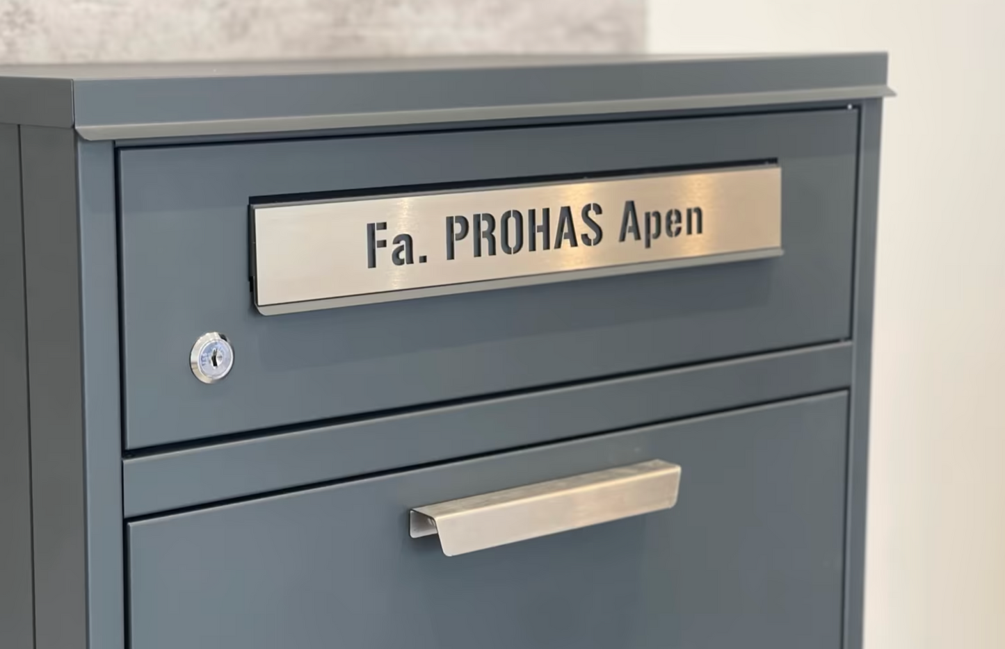 Briefkasten & Paketbox Bispo 2 rostfrei Edelstahlgriffe
