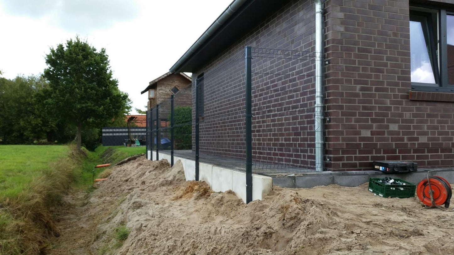 3D Stabmatten Zaun 1530x2500mm inkl. Pfosten auf Palette