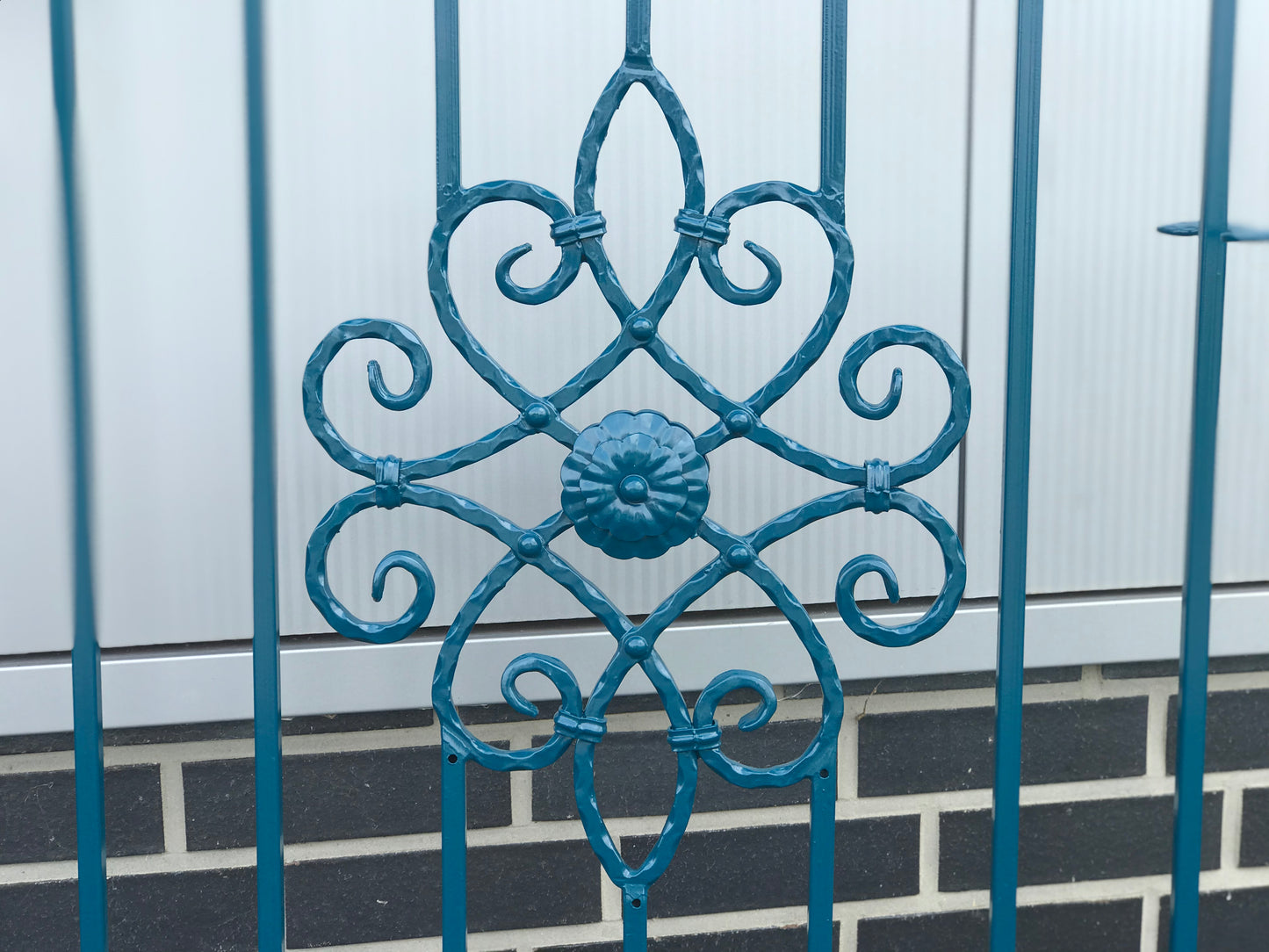 Gartentor "Ocean" | Premium Schmiedetor inkl. Pfosten und Zubehör