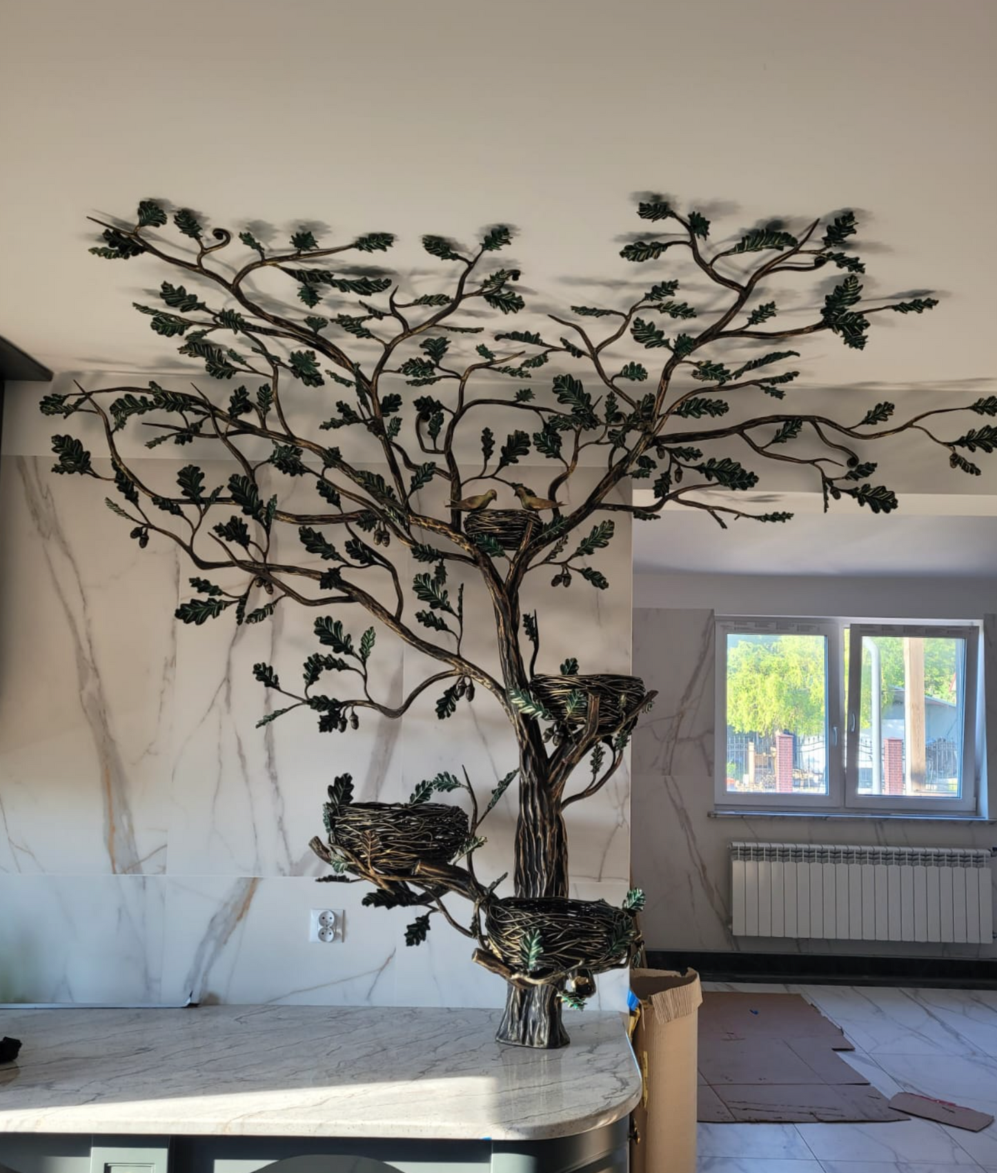 Schmiedeeiserner Eichen-Baum mit Nestern