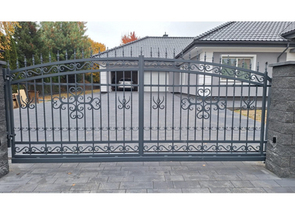 Doppelflügel Schmiedetor "Bremen" inkl. Pforte, 3 Pfosten & Zubehör